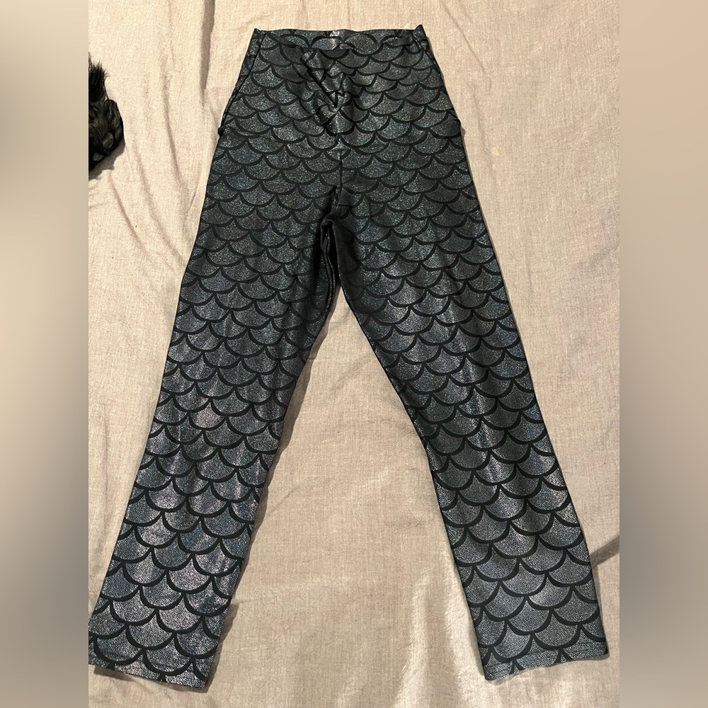 Cropped midnight mermaid 7/8 legging